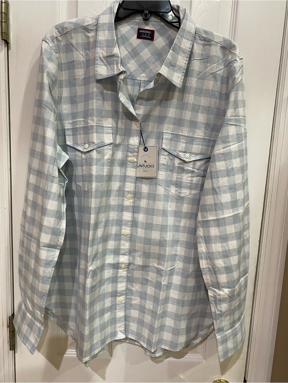 UNTUCKit Women's Pale Blue & White Gingham Button-Down Shirt